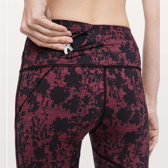 Lululemon Rebel Runner Mid-Rise Crop leggings, size 4 color Black/Burgundy - Picture 4 of 13
